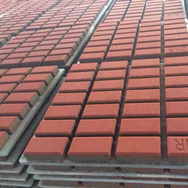 Револуција во градежната индустрија со целосно автоматски блок-машини